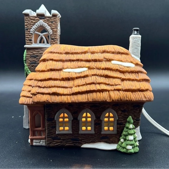 Vintage Department 56 Dickens Village Ivy Glen Church - Picture 3 of 9